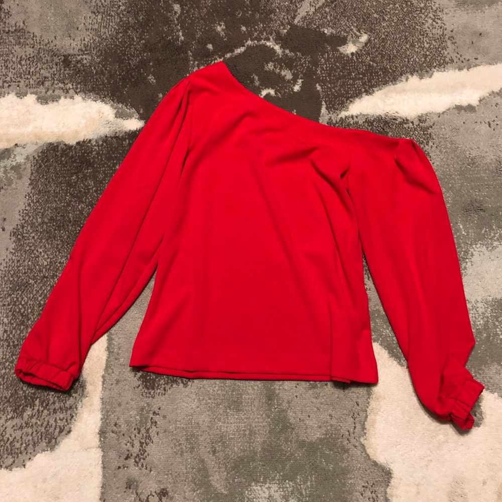 Off the shoulder Red Banana Republic top PERFECT for New Years!